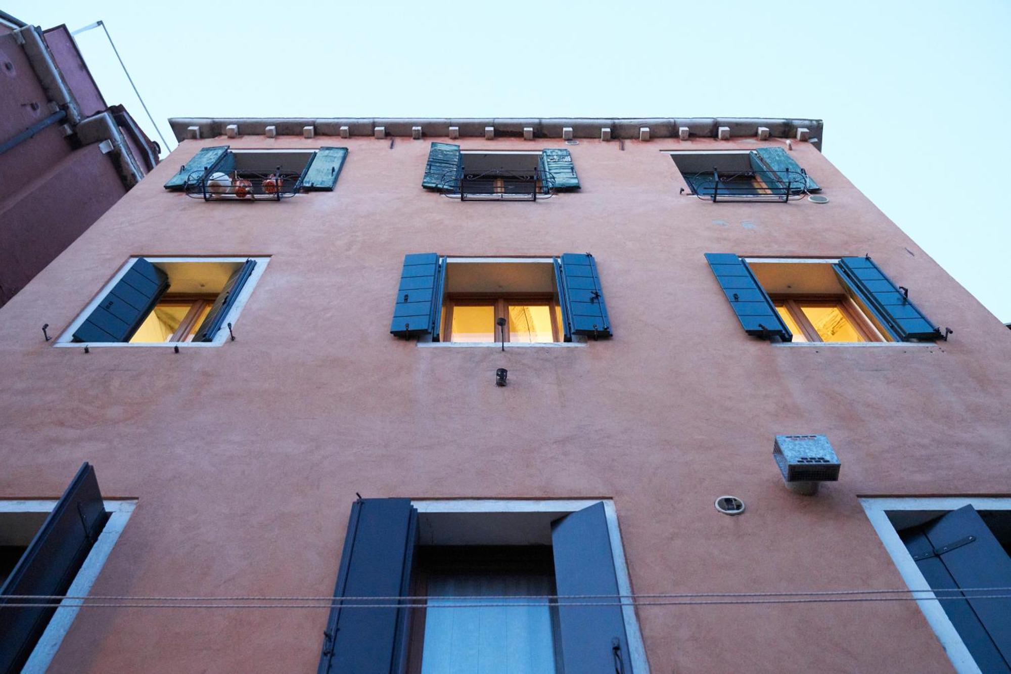 La Grancevola Is A Gorgeous With Balcony Apartment Venedig